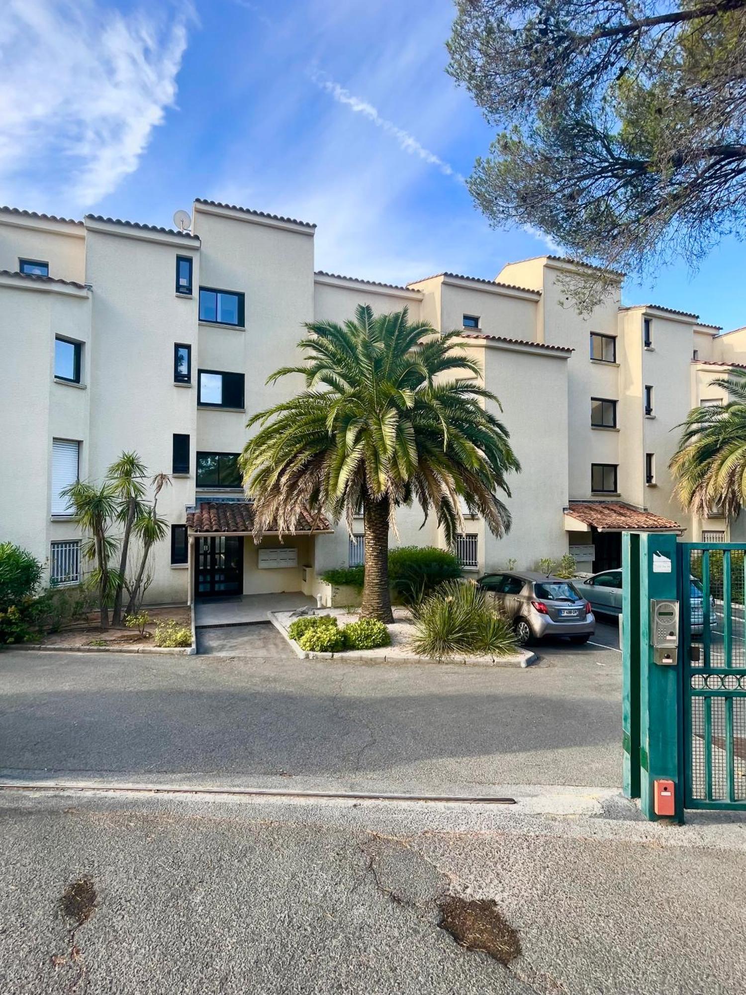 Appartement Plage Et Nature Saint-Raphaël Exteriér fotografie
